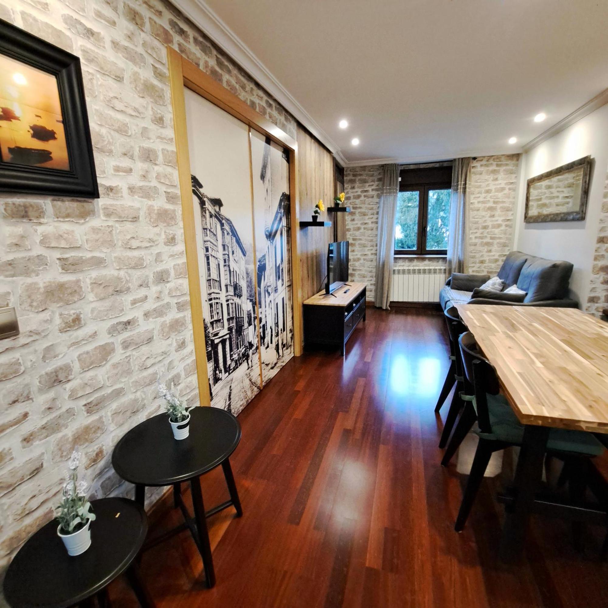 Apartamento Con Terraza Al Puente Romano Onís Exterior foto